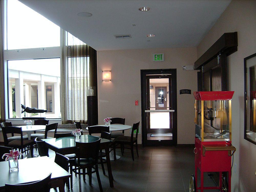Staybridge Suites Plano - Richardson Area By Ihg Restaurant bilde